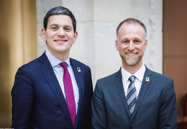 Portrait David Miliband und Ralph Achenbach